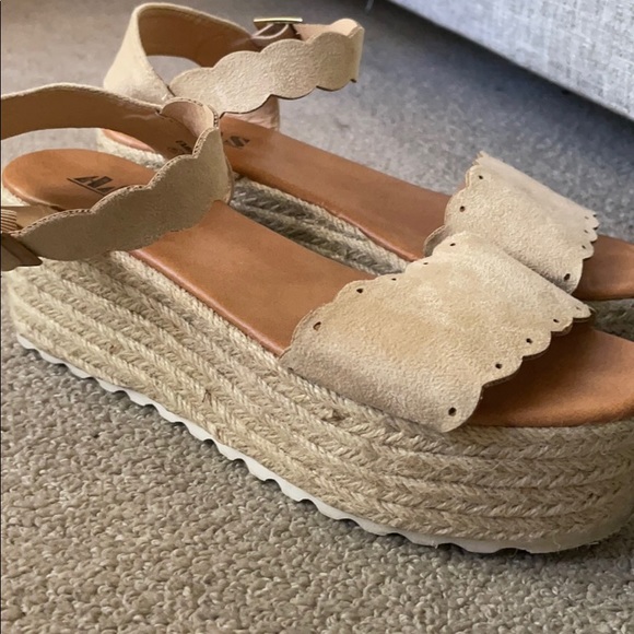 Wedges - Picture 3 of 3